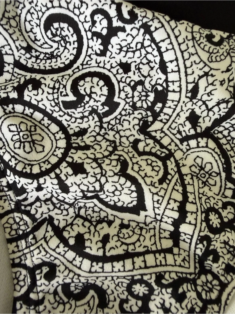 White House Black Market Paisley Print 2 Piece Swimsuit Halter Style Medium NWT